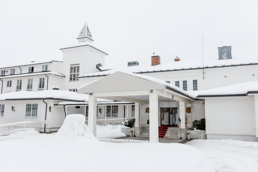 Fasade i vinterdrakt